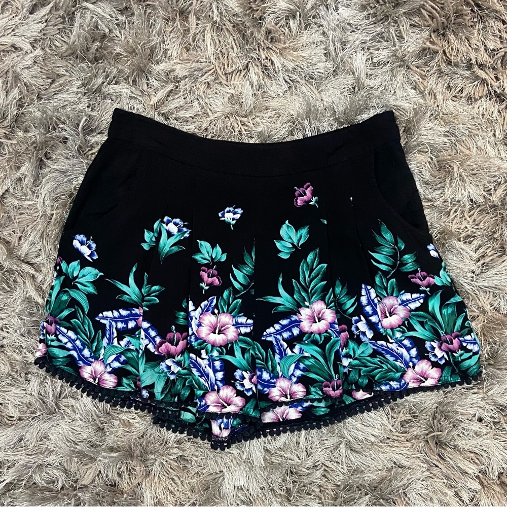 Factorie Black Floral Women's Shorts
